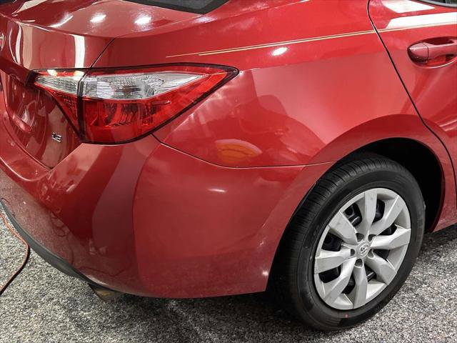 Used 2015 Toyota Corolla LE FWD image 9