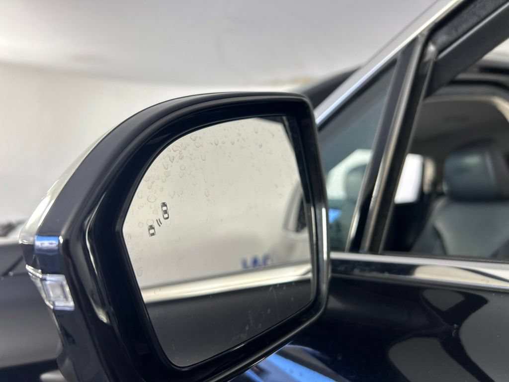 Used 2023 Lincoln Nautilus AWD w/ Premium Package image 8