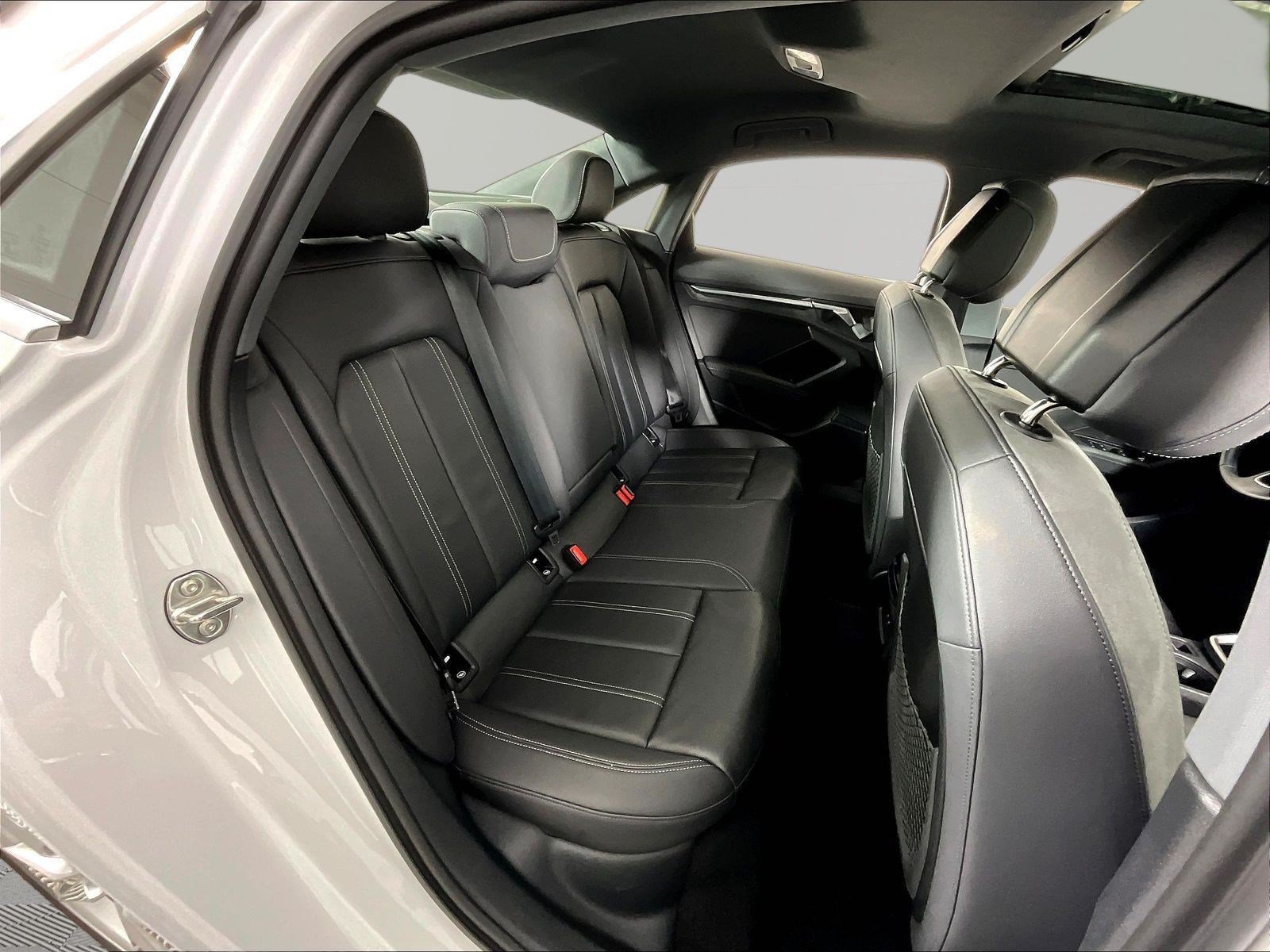 Used 2024 Audi A3 2.0T Premium FWD image 25