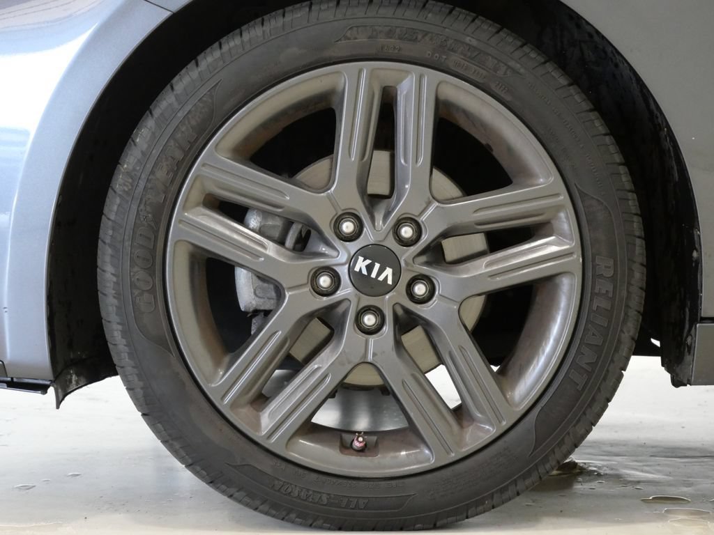 Used 2020 Kia Forte GT-Line w/ GT-Line Premium Package FWD image 8