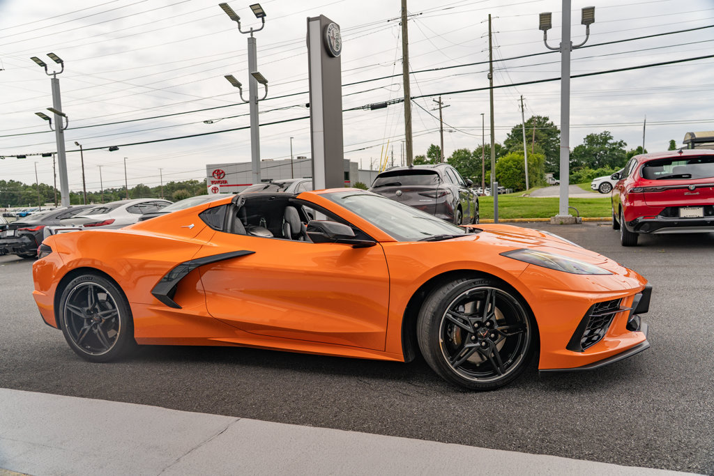 Used 2022 Chevrolet Corvette Stingray Premium Cpe w/ Z51 Performance Package RWD image 11