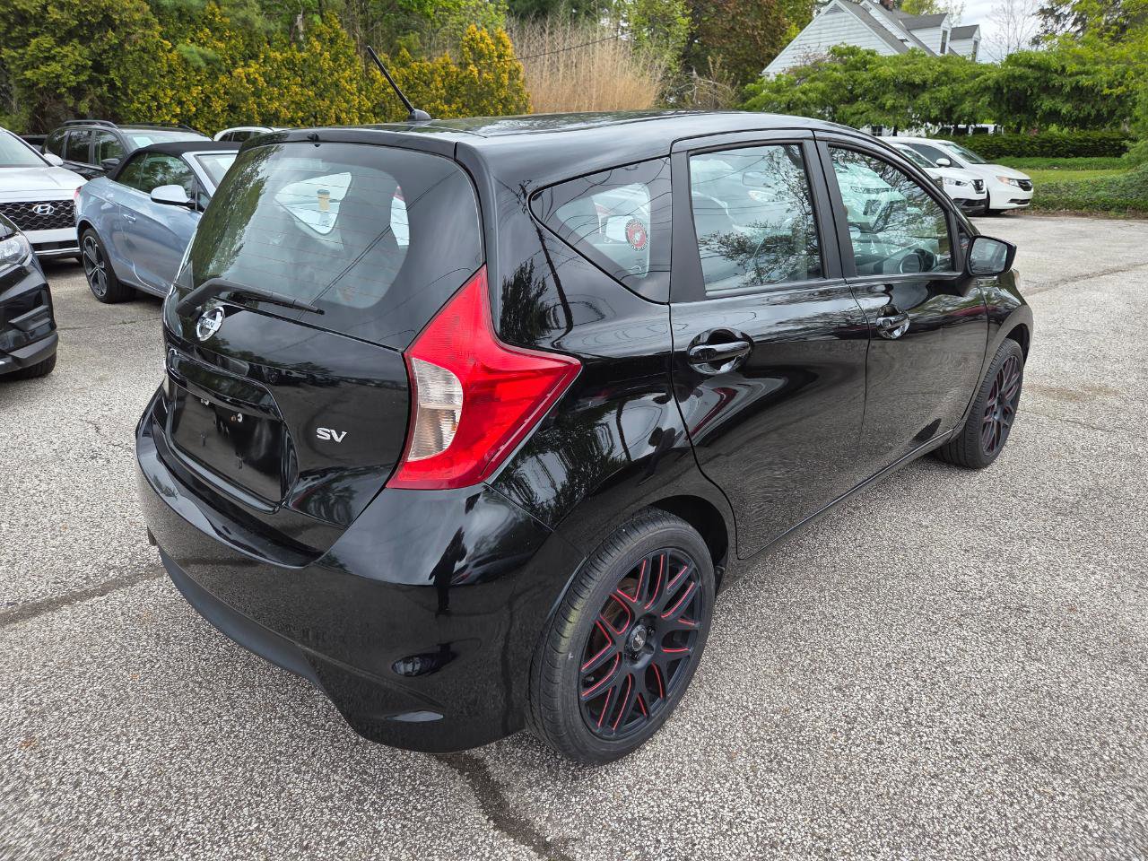 Used 2018 Nissan Versa Note SV FWD image 5