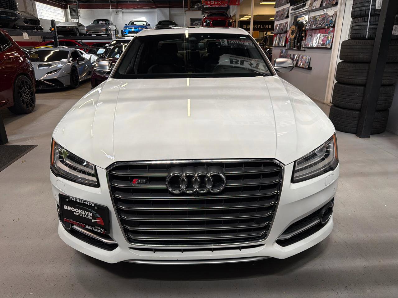 Used 2016 Audi S8 image 2