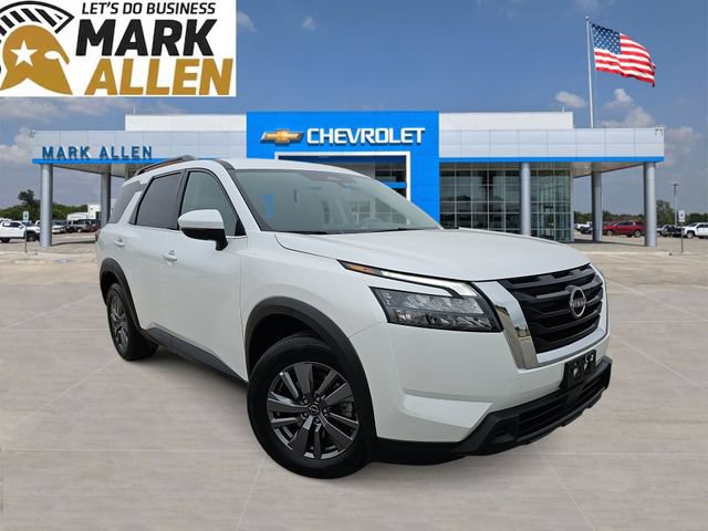 Used 2025 Nissan Pathfinder SV
