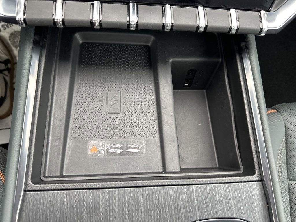 Used 2024 GMC Acadia AT4 w/ Super Cruise Package image 25