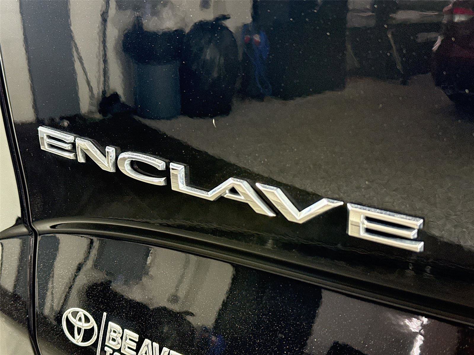 Used 2024 Buick Enclave Essence image 14