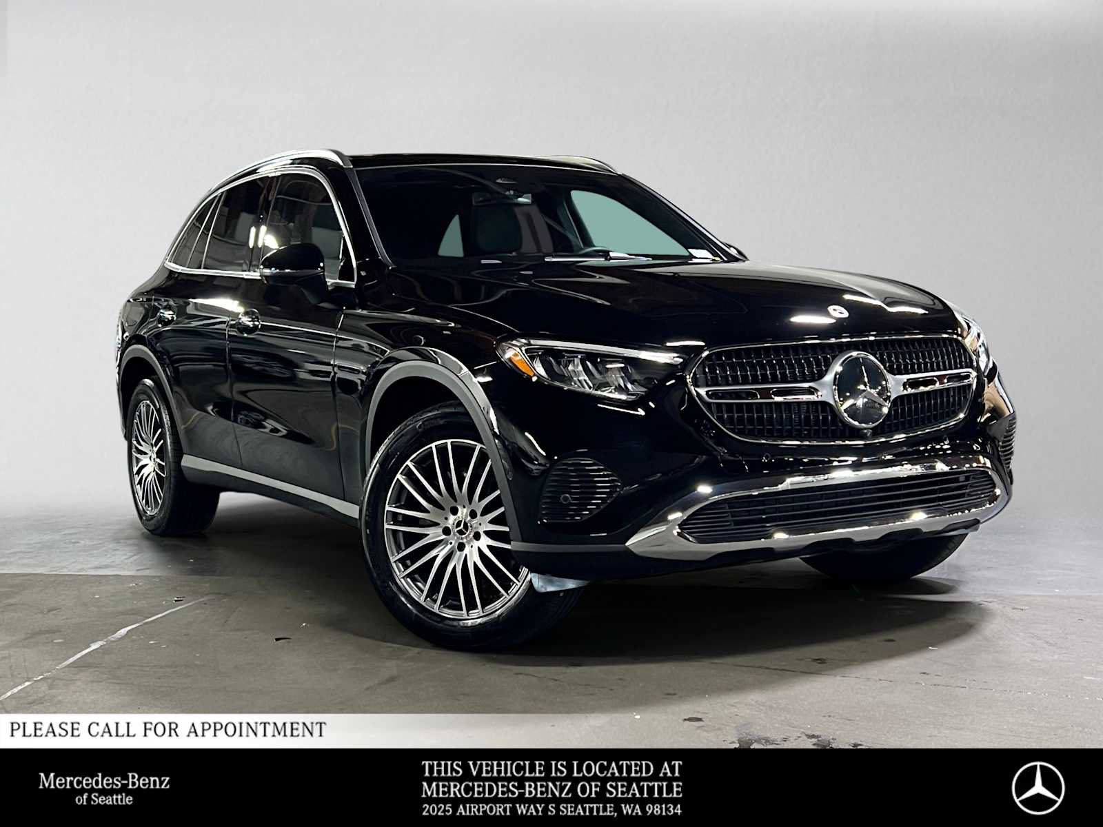 Used 2026 Mercedes-Benz GLC 300 4MATIC image 1