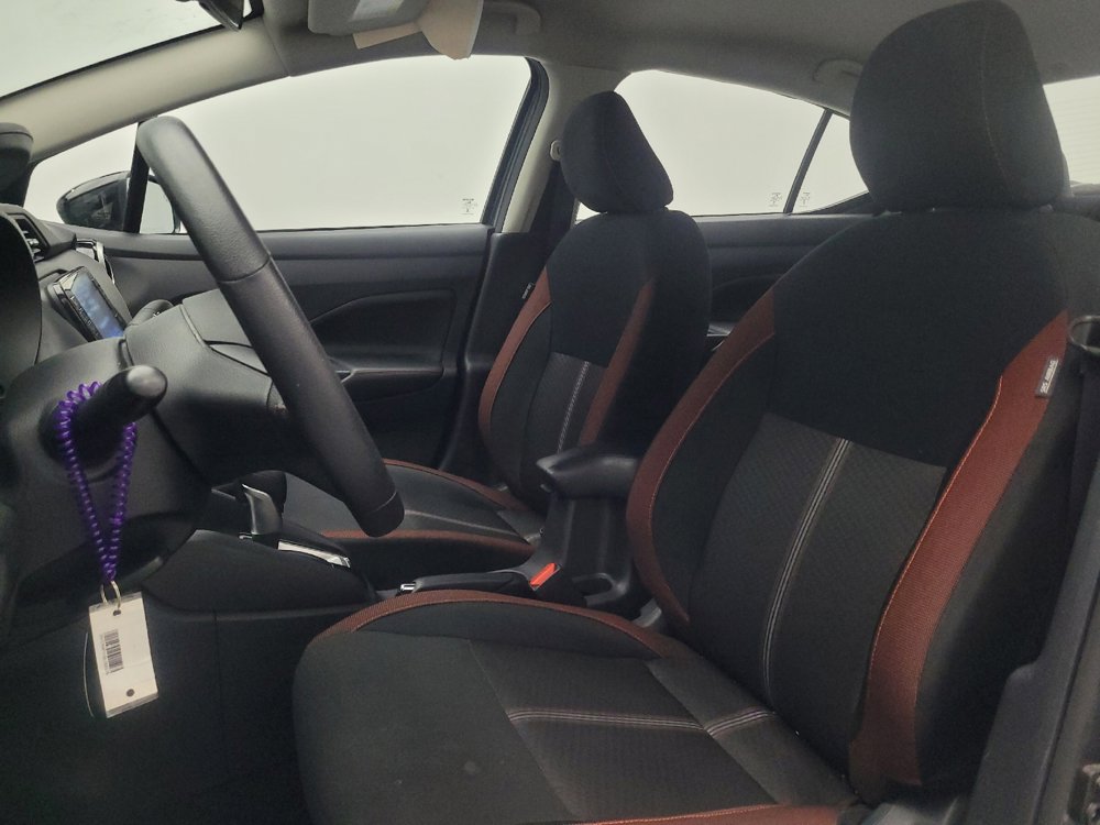 Used 2025 Nissan Versa SR w/ Trunk Package image 17