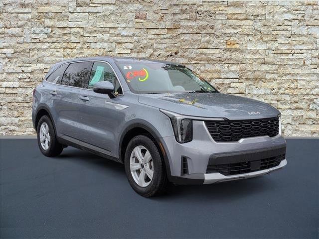 Certified 2024 Kia Sorento LX