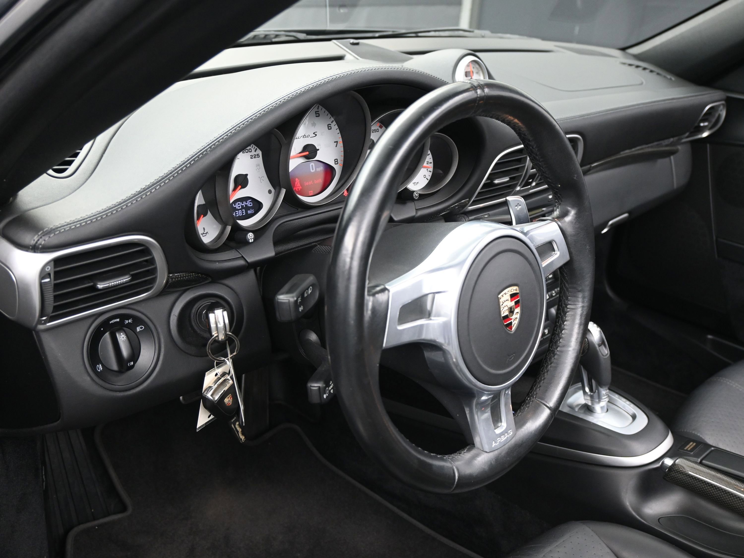 Used 2011 Porsche 911 Turbo S image 5