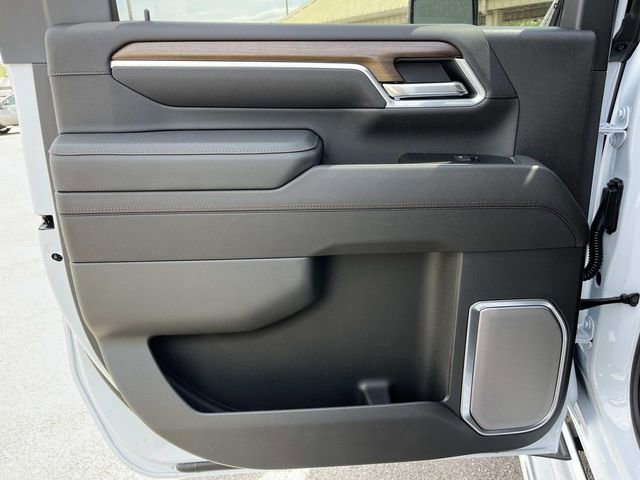 New 2026 Chevrolet Silverado 2500 High Country w/ High Country Premium Package AWD/4WD image 19