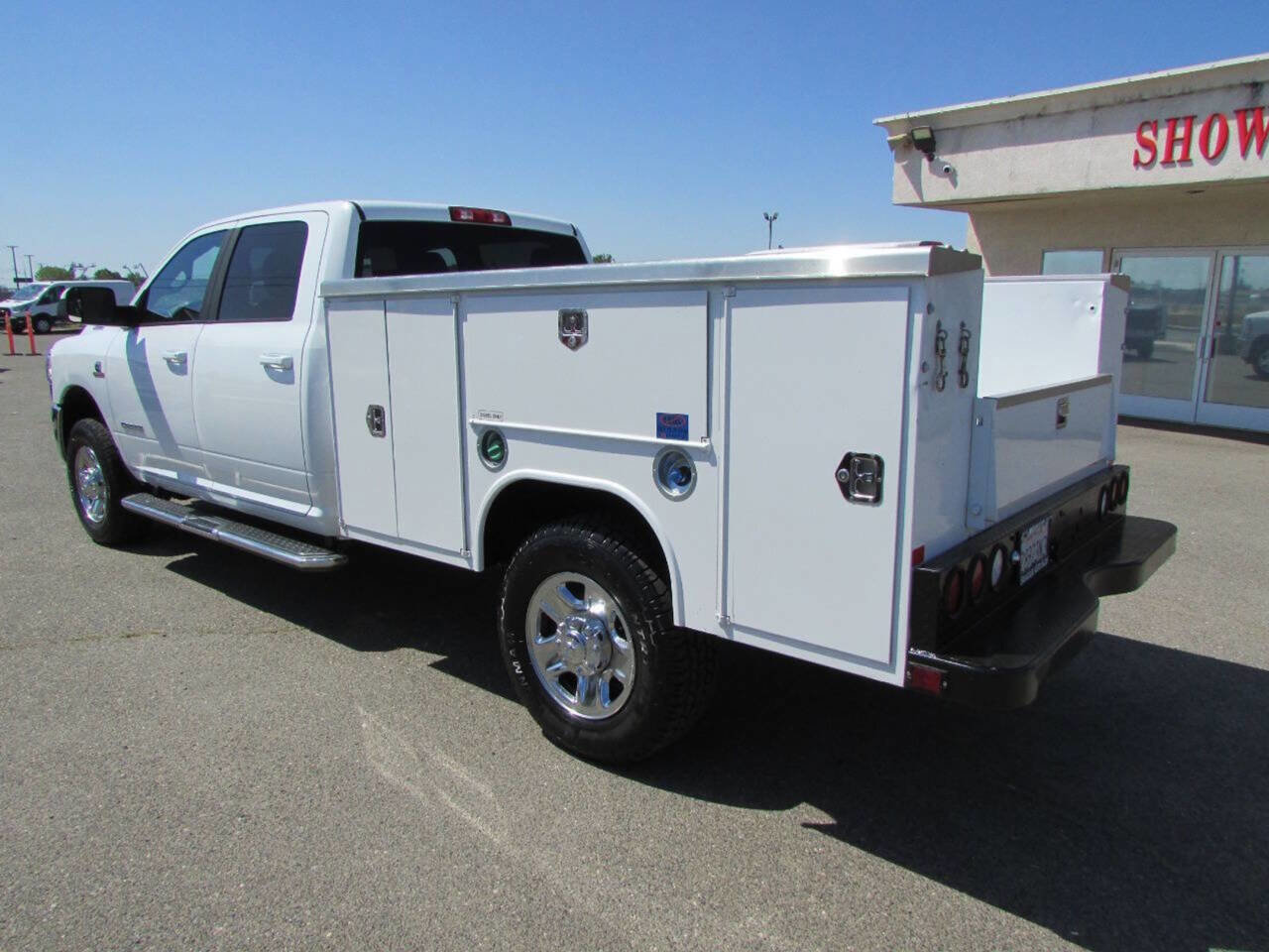 Used 2022 RAM 3500 Big Horn image 12