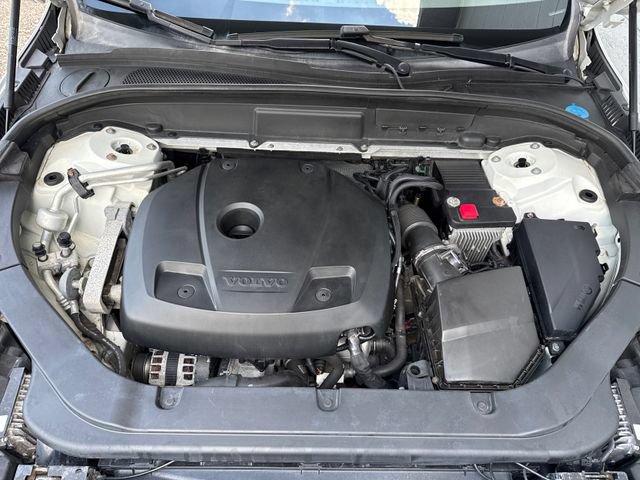 Used 2019 Volvo XC60 T5 Momentum w/ Multimedia Package AWD/4WD image 27