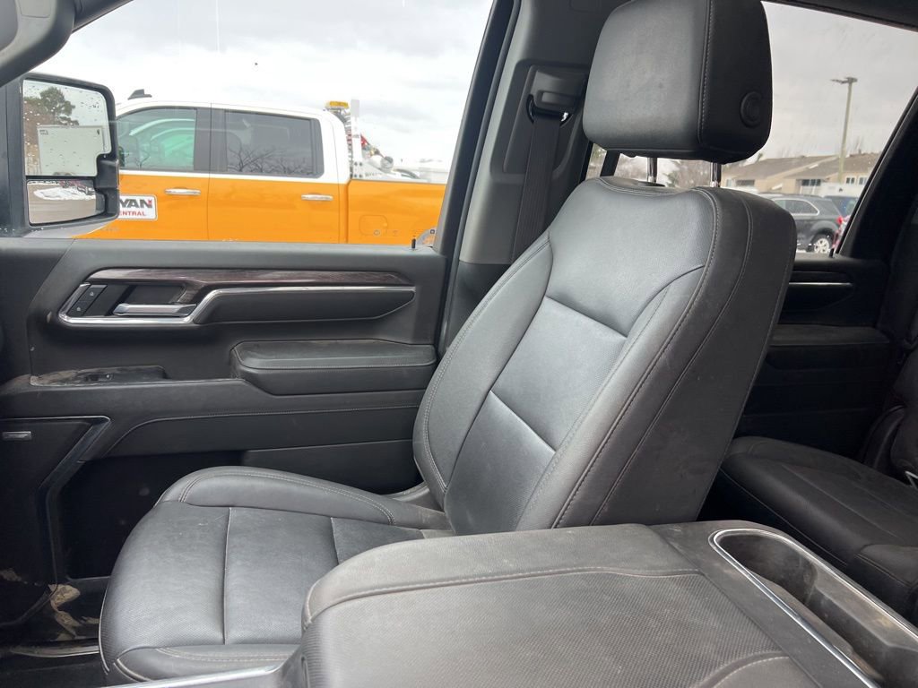 Used 2024 Chevrolet Silverado 2500 LTZ w/ LTZ Convenience Package image 28