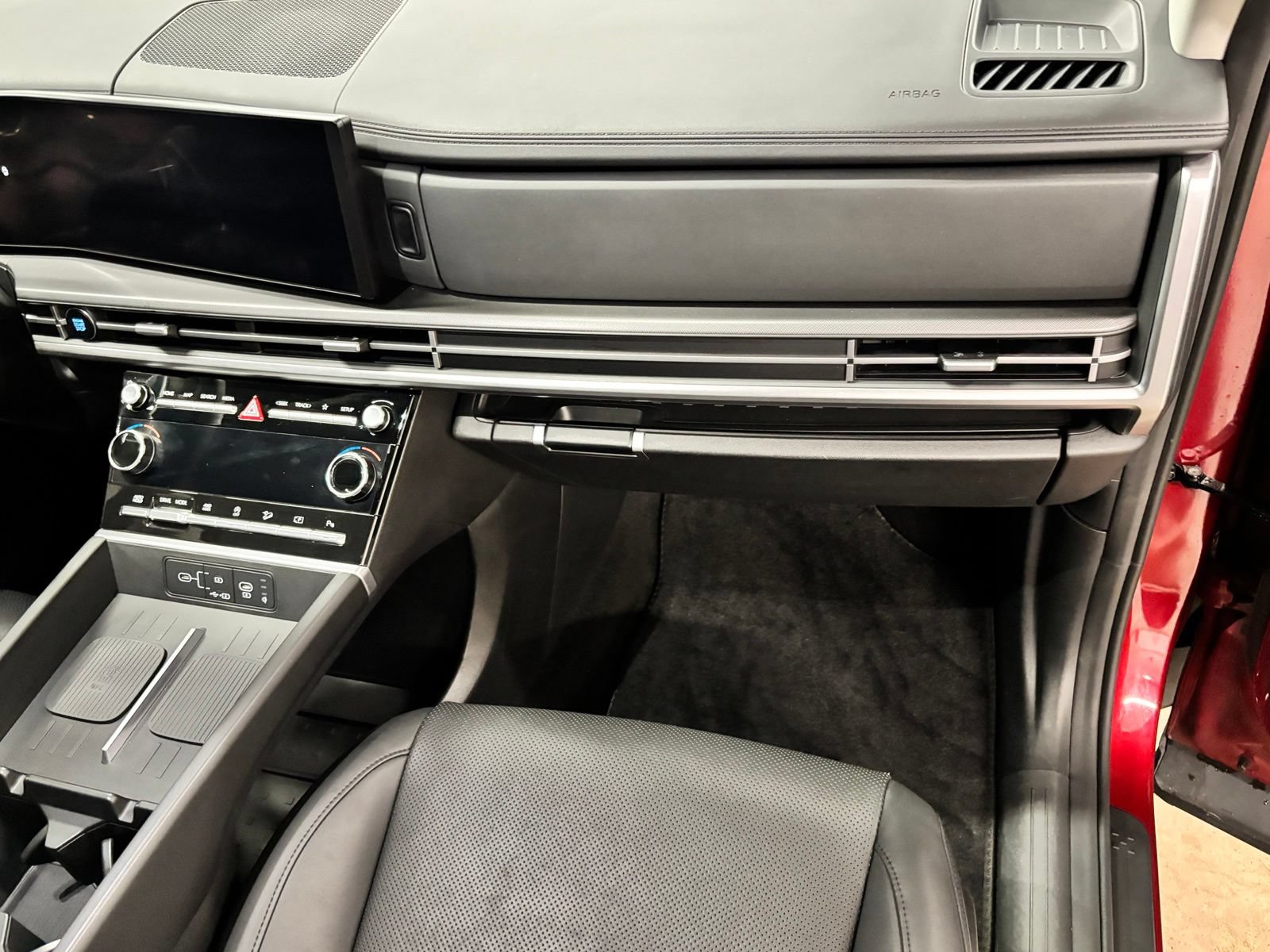 Certified 2024 Hyundai Santa Fe XRT AWD/4WD image 20