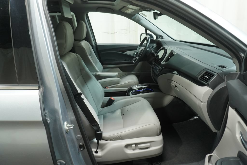 Used 2019 Honda Pilot Elite image 15