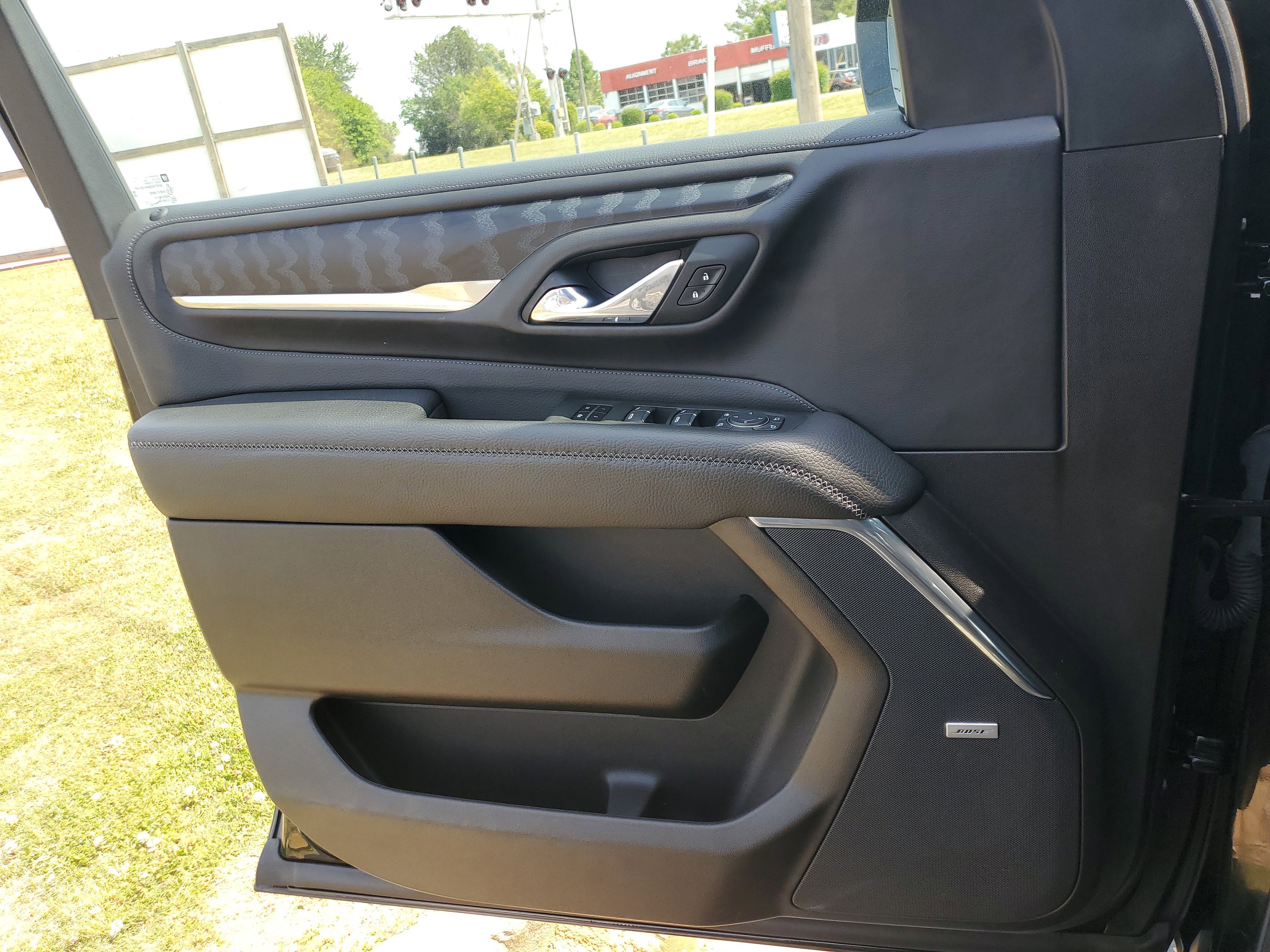 Used 2021 GMC Yukon Denali AWD/4WD image 29