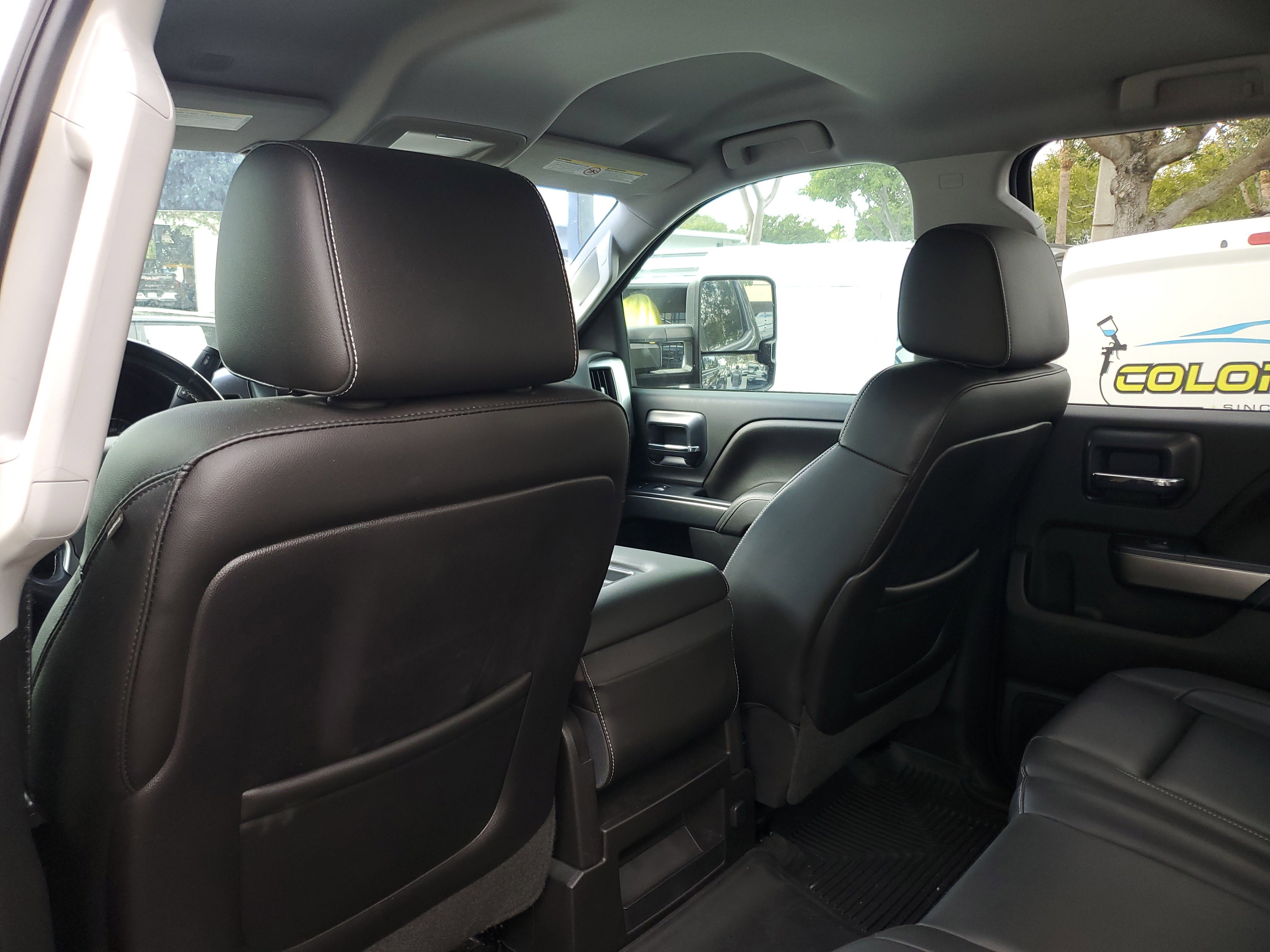 Used 2015 Chevrolet Silverado 2500 LT w/ LT Convenience Package image 4