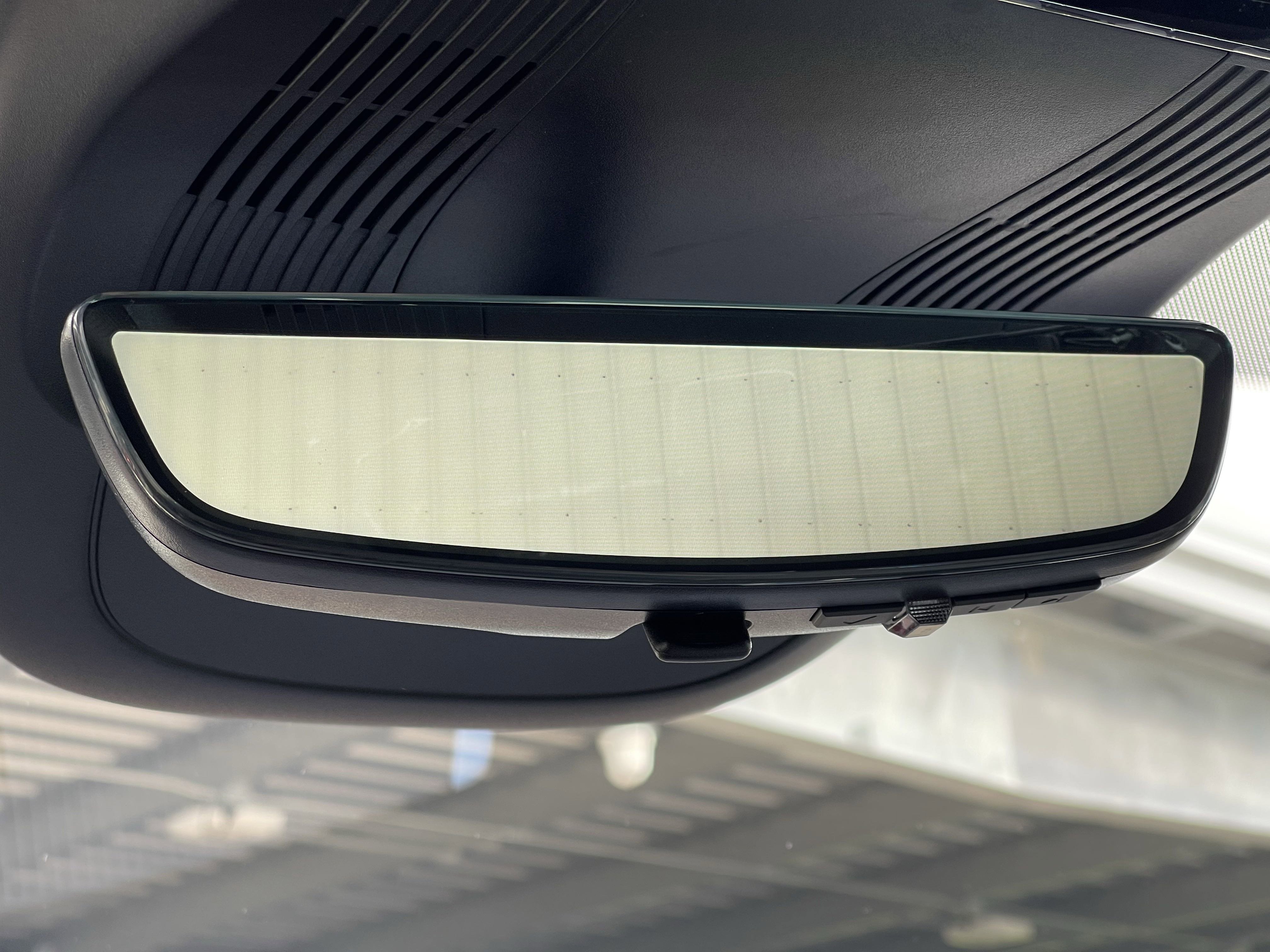 New 2026 Cadillac Vistiq Sport image 9