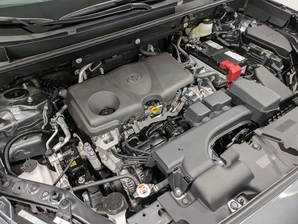 Used 2025 Toyota RAV4 LE image 32