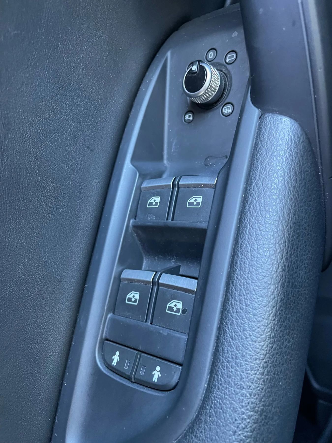 Used 2021 Audi Q5 2.0T Premium w/ Convenience Package image 11