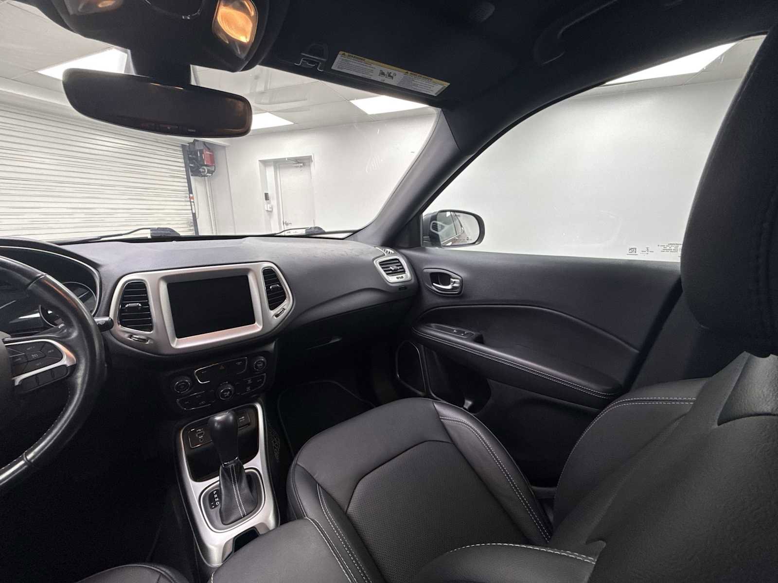 Used 2021 Jeep Compass Latitude FWD image 11
