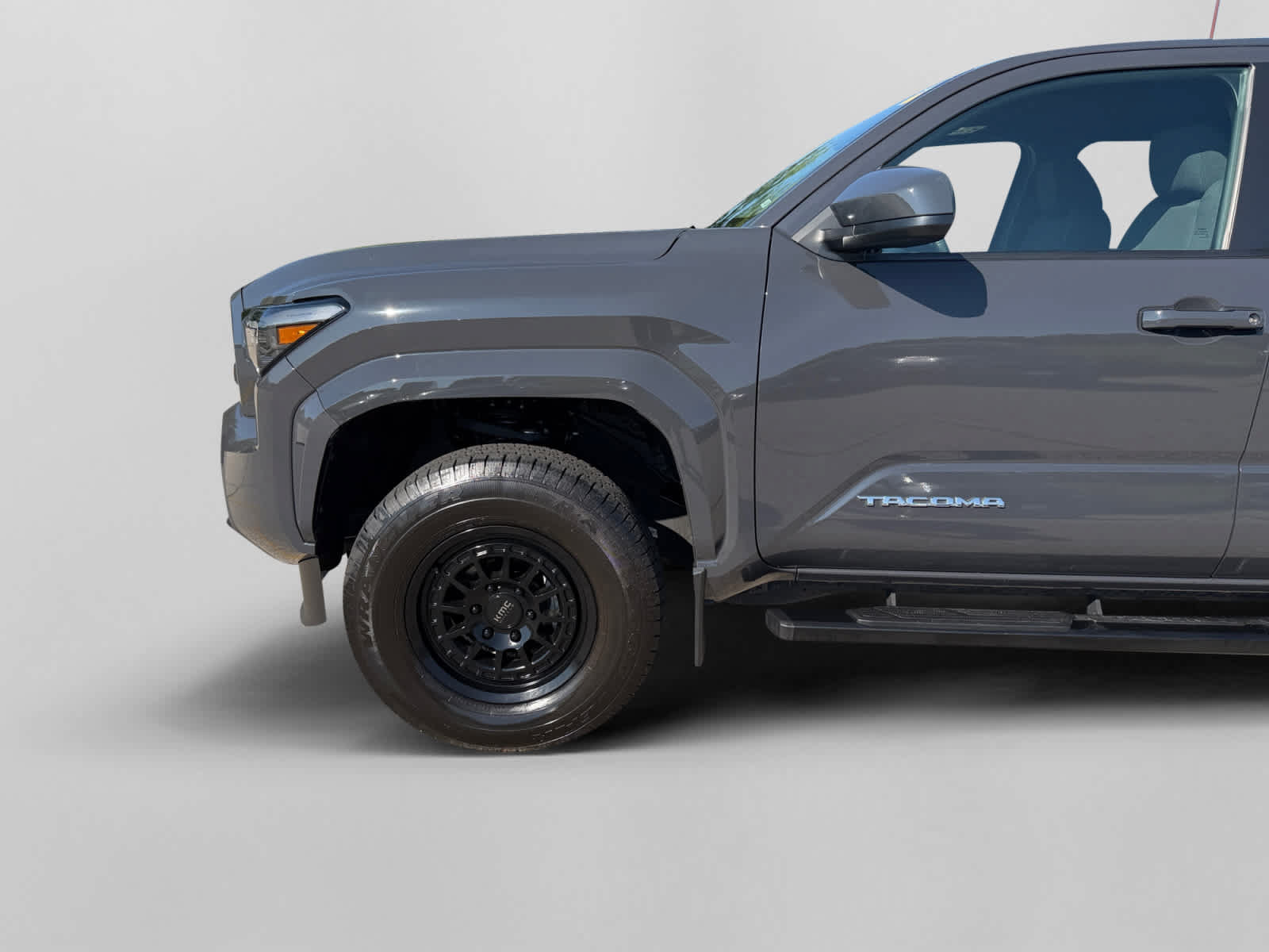 Used 2025 Toyota Tacoma SR5 AWD/4WD image 19