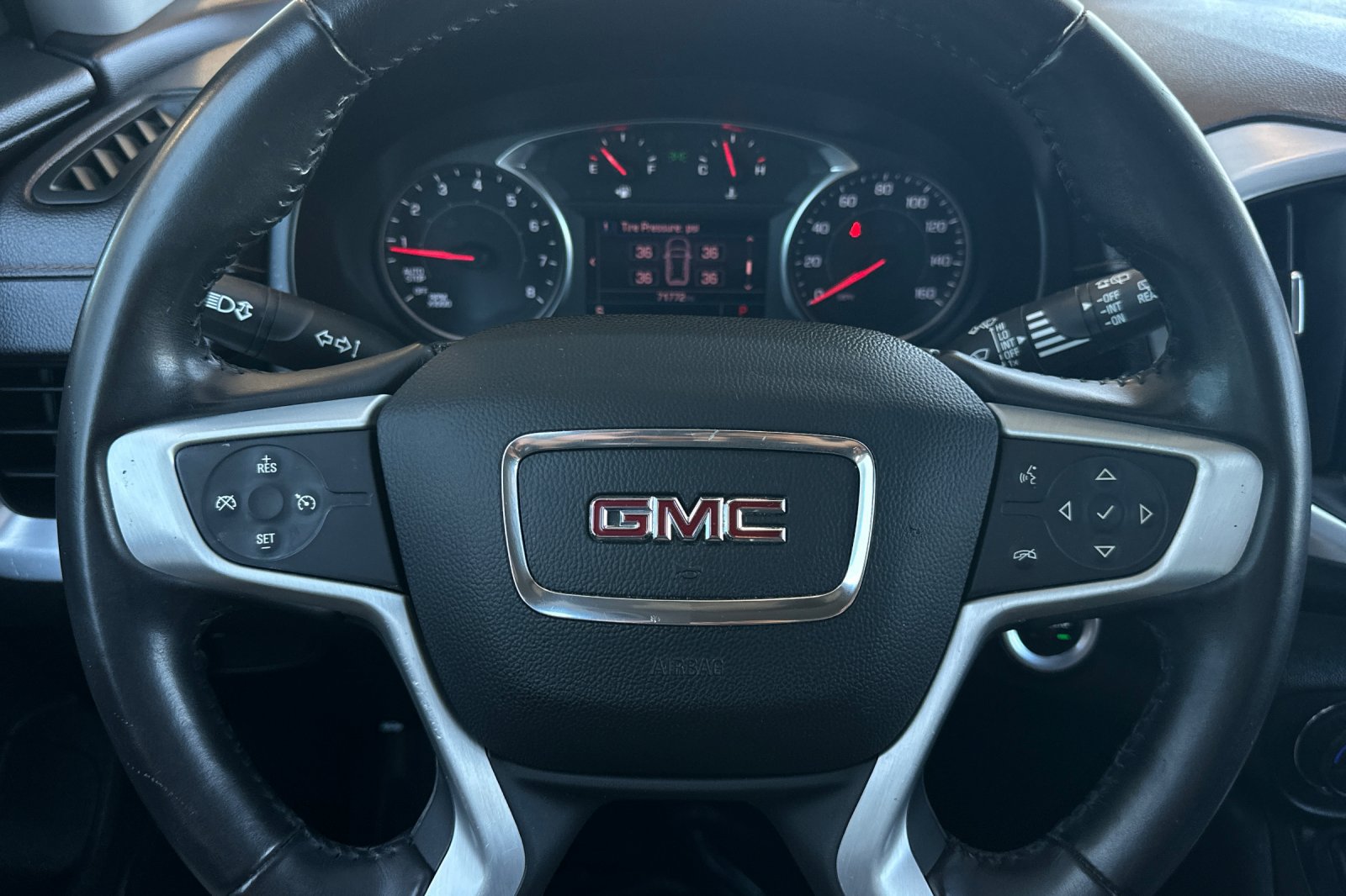 Used 2019 GMC Terrain SLE w/ Driver Convenience Package FWD image 30