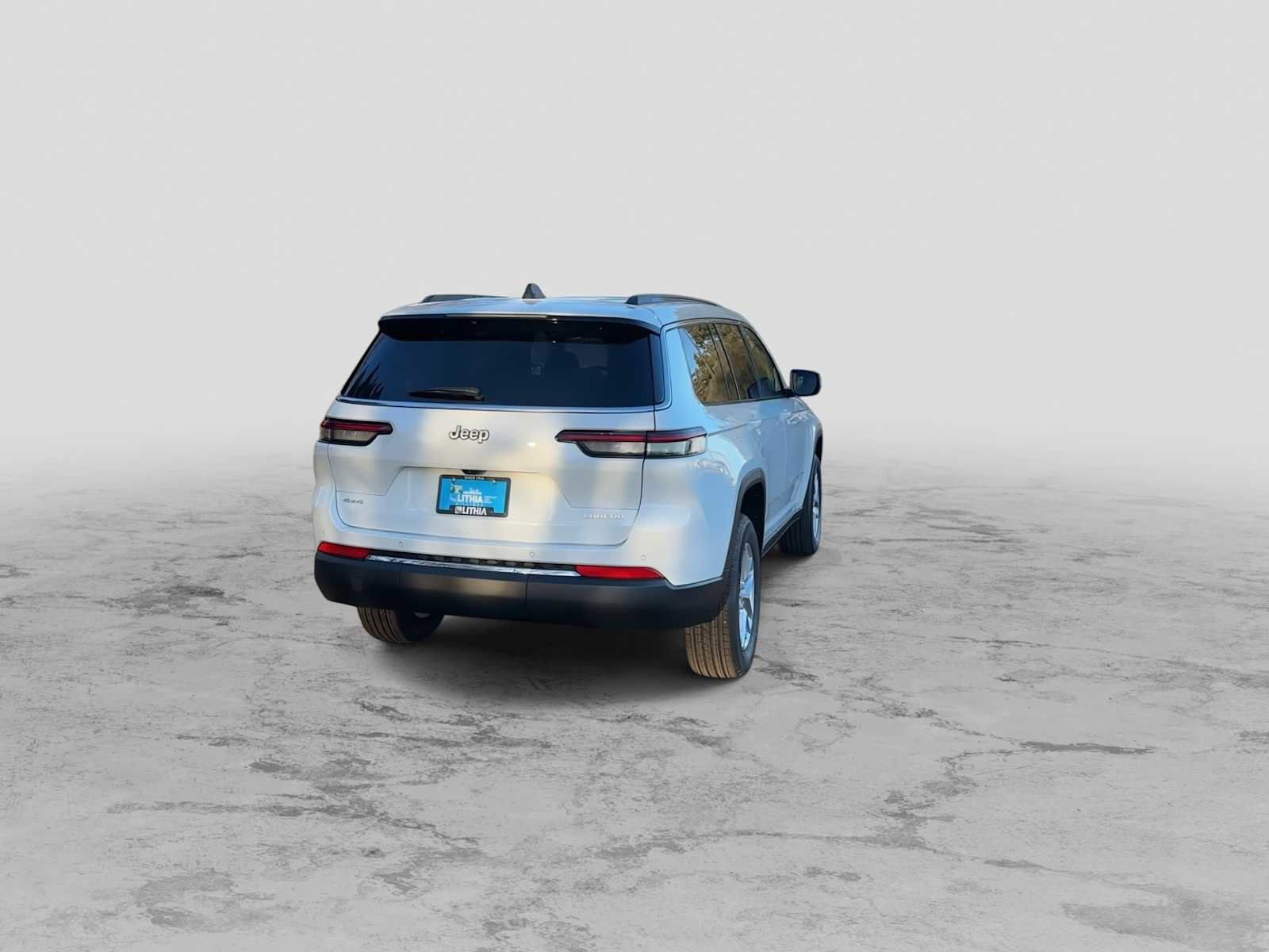 New 2025 Jeep Grand Cherokee L Laredo w/ Luxury Tech Group I image 8
