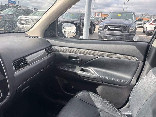 Used 2019 Mitsubishi Outlander SEL image 23