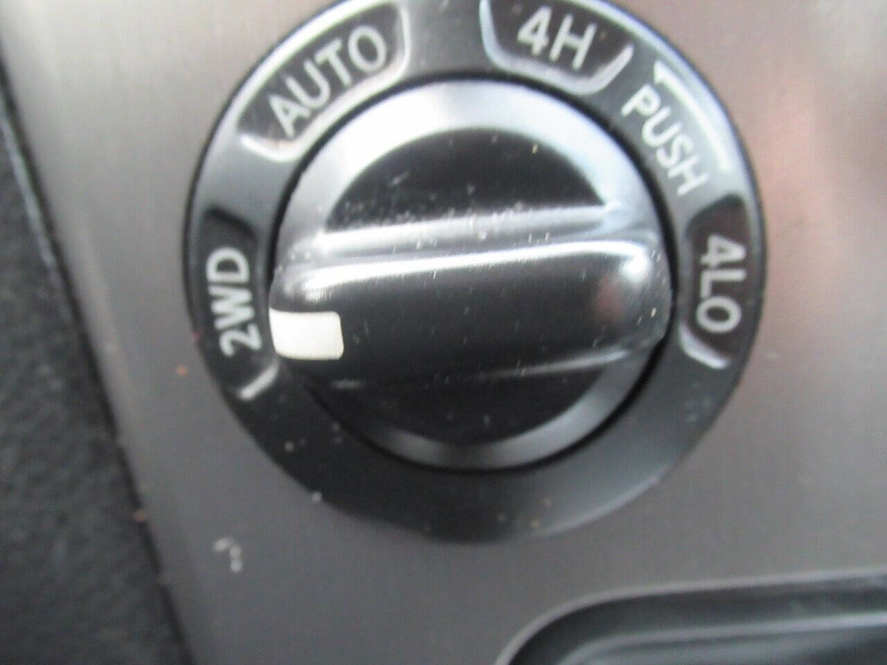 Used 2012 Nissan Armada SV image 36