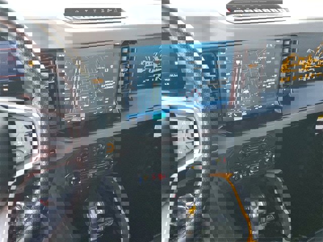 Used 2021 Ford Bronco Badlands image 16