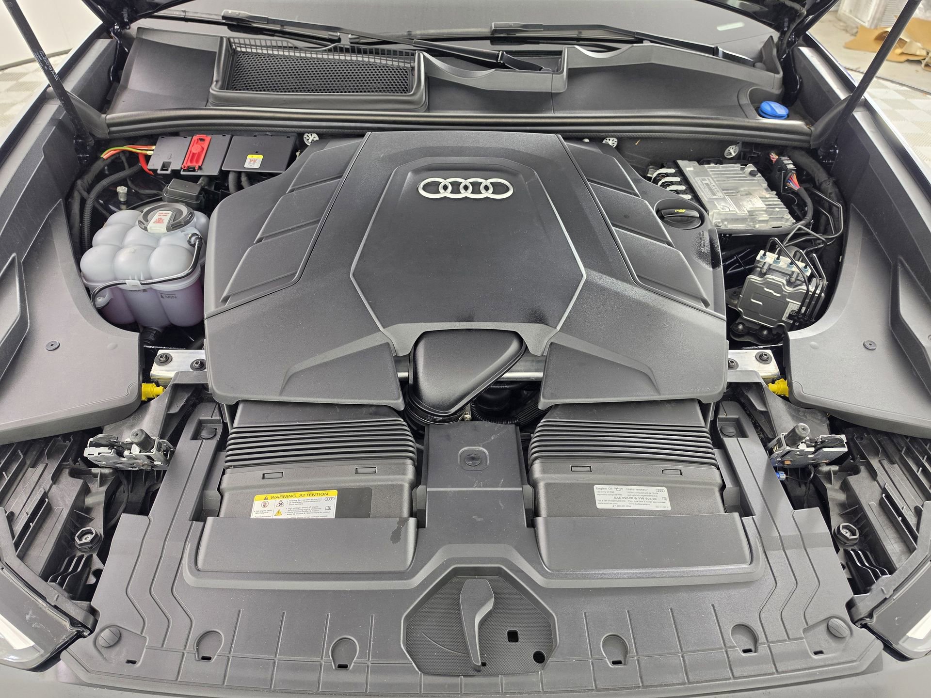 Used 2025 Audi Q8 Premium Plus w/ Premium Plus Package AWD/4WD image 51