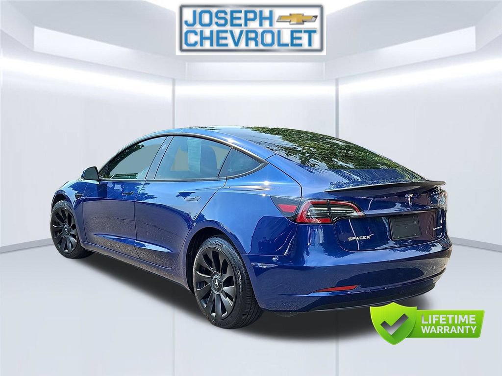 Used 2022 Tesla Model 3 Long Range AWD/4WD image 3