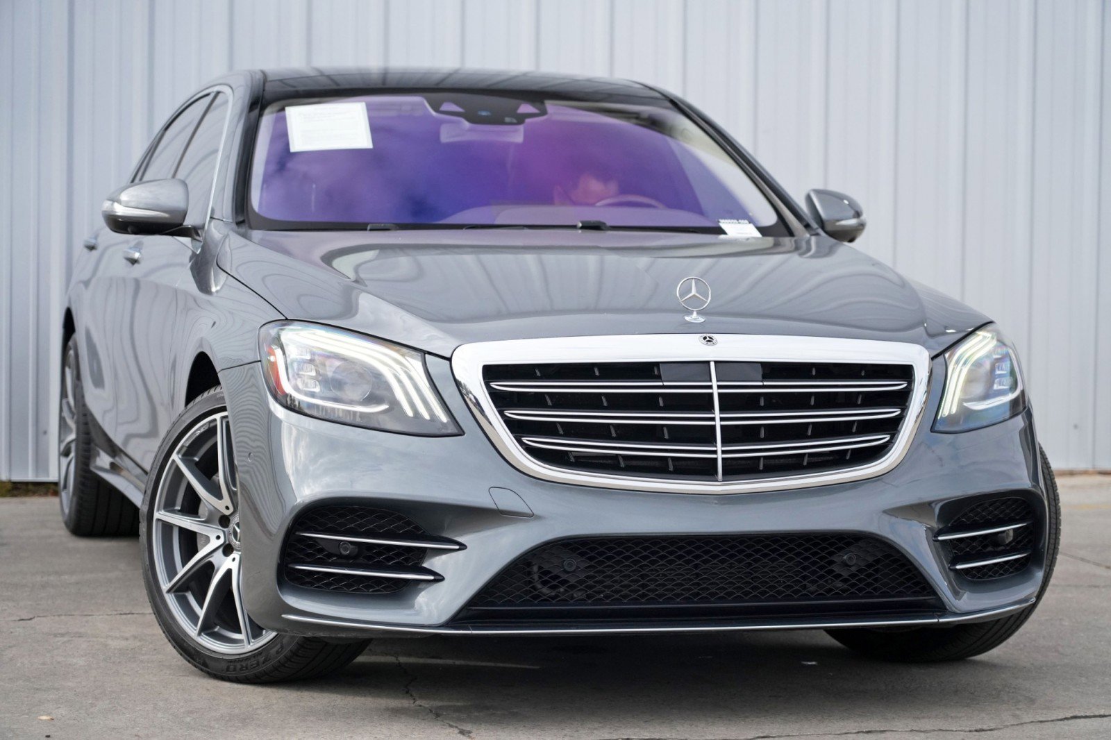 Used 2018 Mercedes-Benz S 560 Sedan image 2
