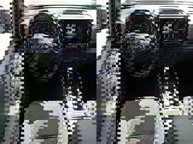 New 2026 Nissan Frontier SV w/ Tow Package image 2