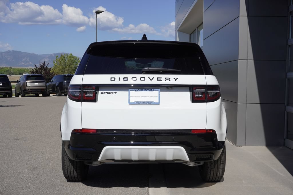 New 2026 Land Rover Discovery Sport Landmark AWD/4WD image 6