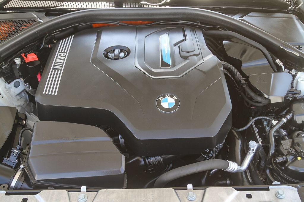 Used 2023 BMW 330e w/ Driving Assistance Package RWD image 21