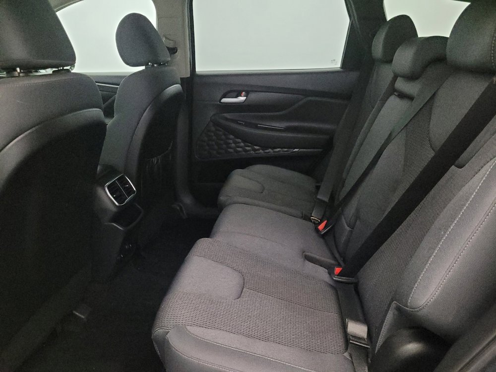 Used 2019 Hyundai Santa Fe SEL image 18