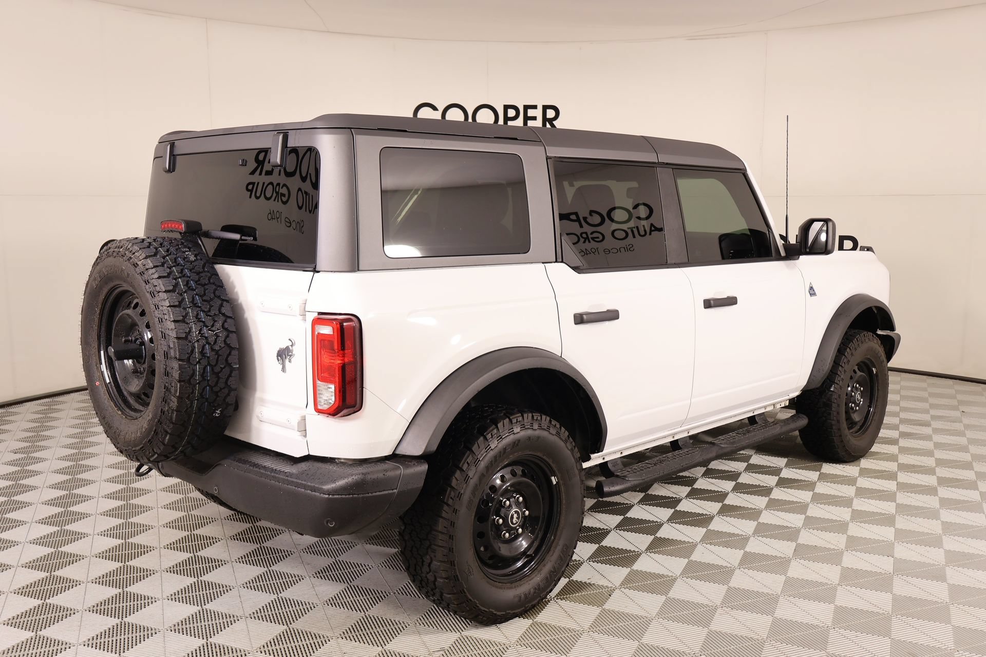 Used 2023 Ford Bronco Black Diamond AWD/4WD image 21