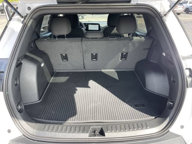 New 2027 Chevrolet Equinox LT w/ LPO, Floor Liner Package FWD image 23