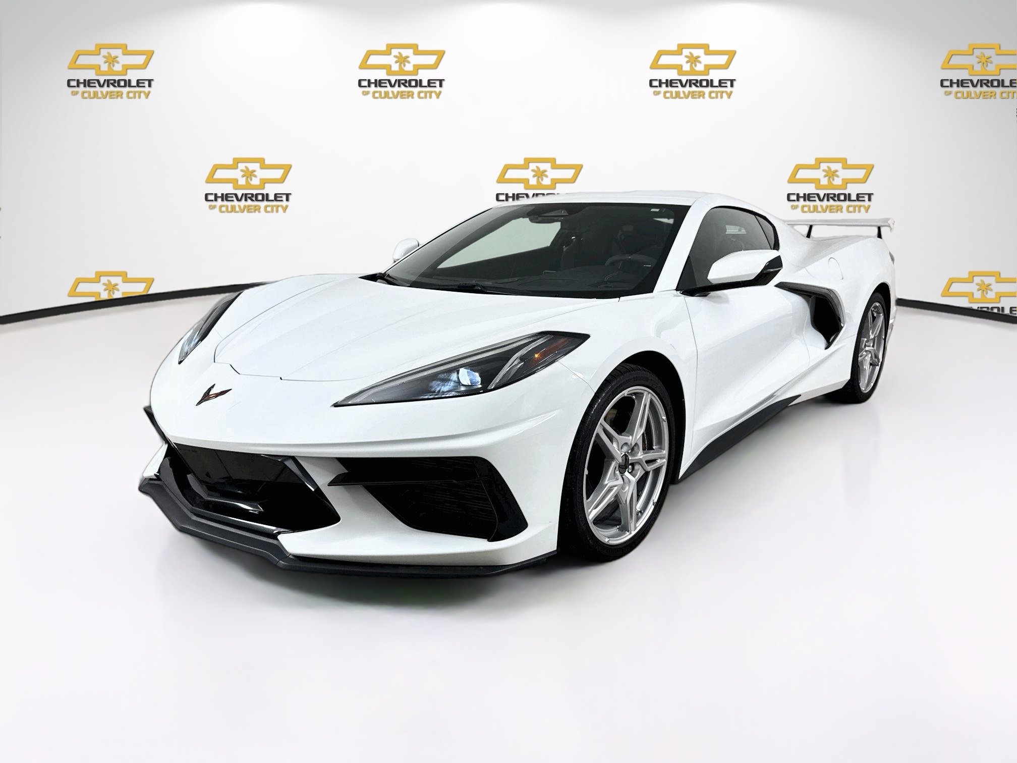 Used 2024 Chevrolet Corvette Stingray Coupe w/ Z51 Performance Package RWD image 3
