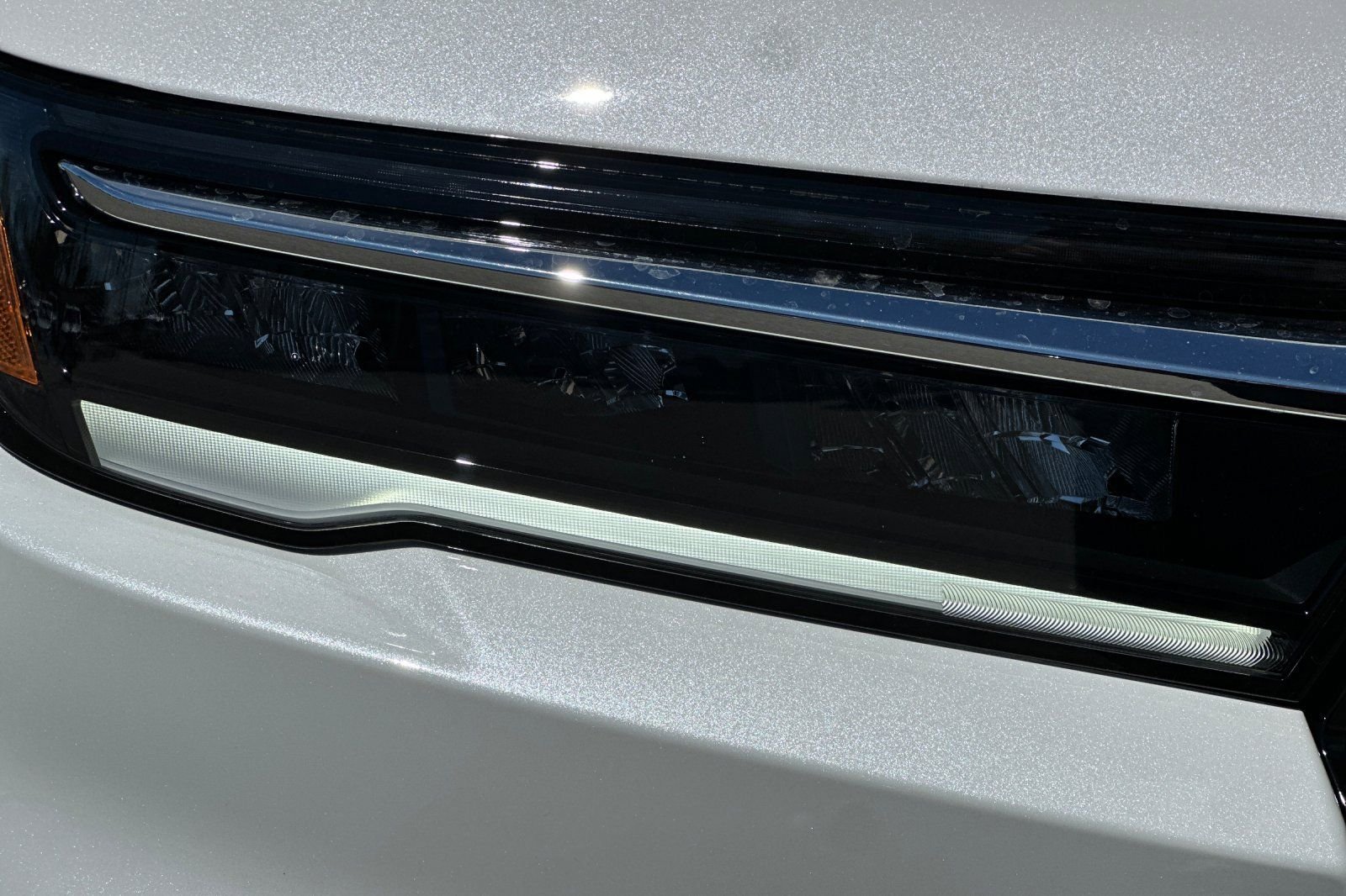 New 2025 Honda Pilot Touring image 33