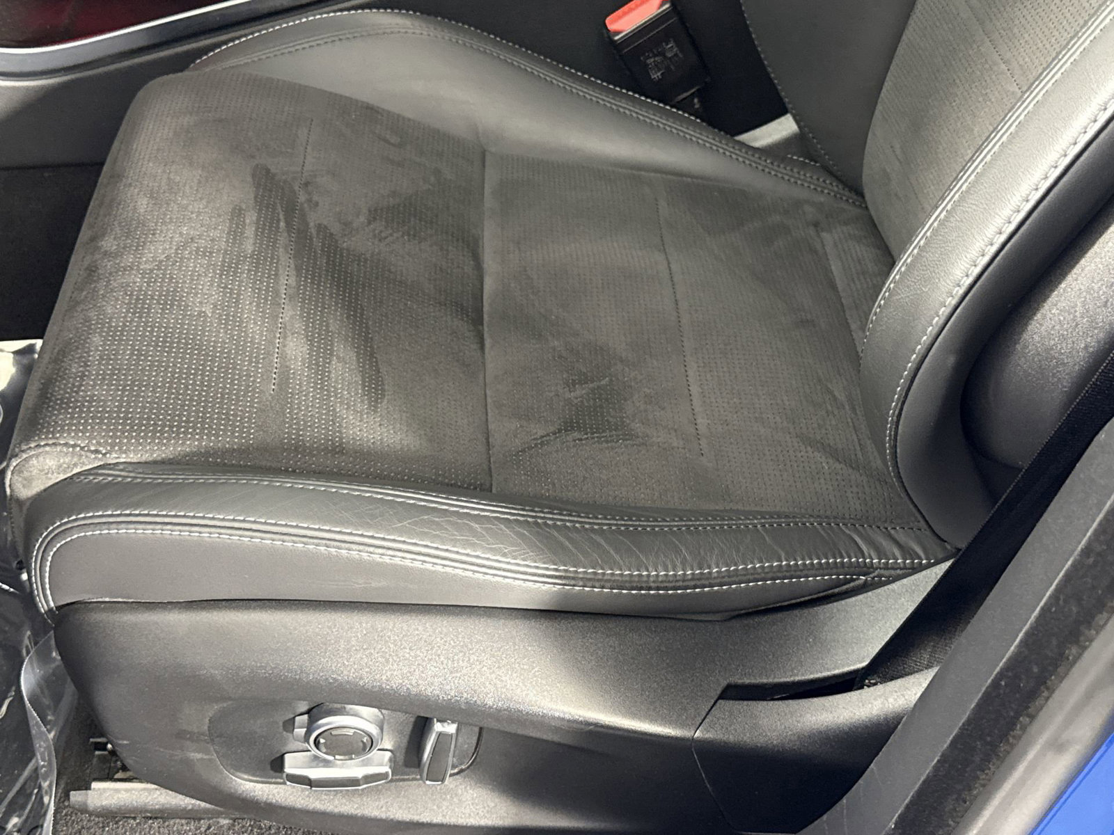 Used 2021 Jaguar F-PACE SVR image 12