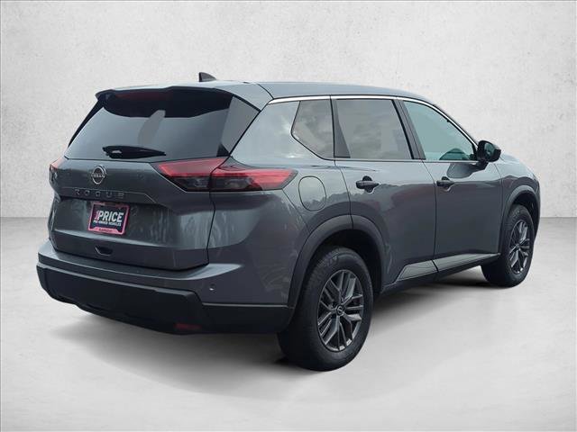 Used 2024 Nissan Rogue S image 5
