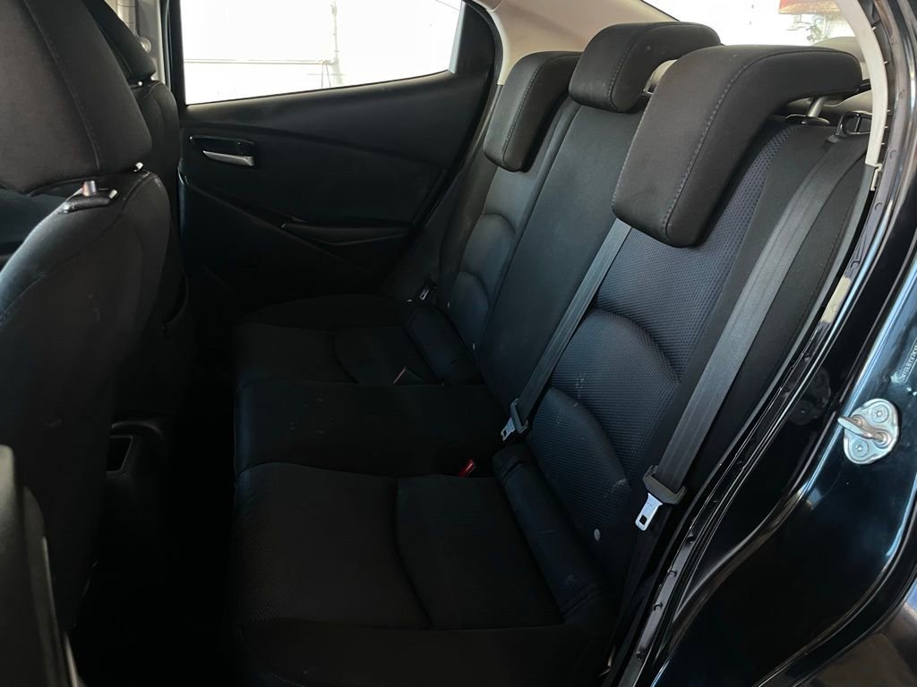 Used 2019 Toyota Yaris LE FWD image 14