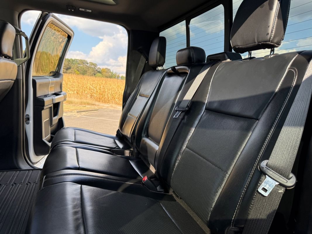 Used 2019 Ford F250 Lariat w/ Chrome Package image 31