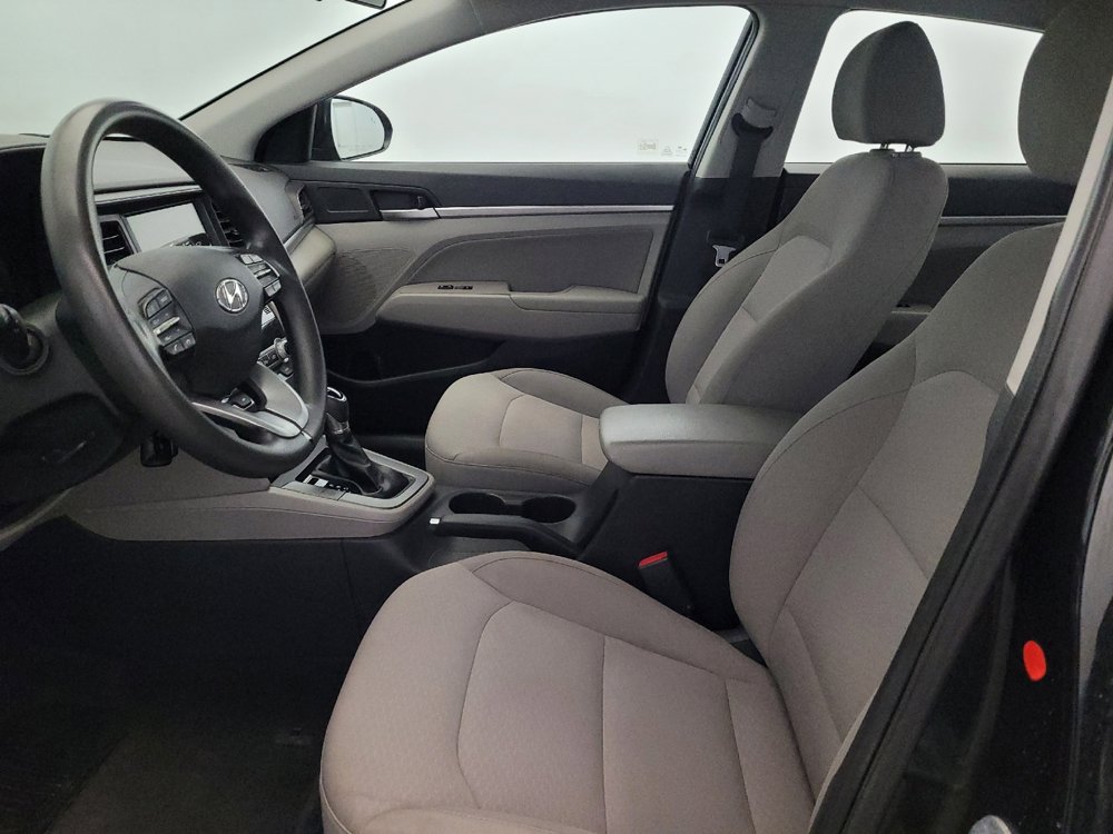 Used 2020 Hyundai Elantra SEL FWD image 17