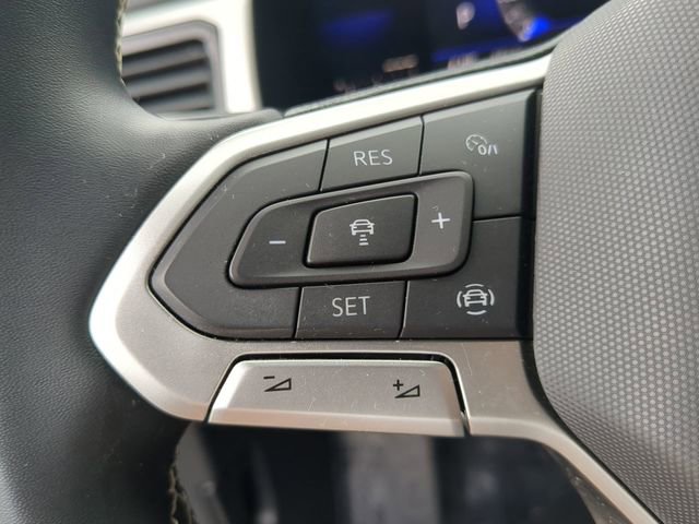 Certified 2022 Volkswagen Atlas Cross Sport SE w/ Panoramic Sunroof Package image 29