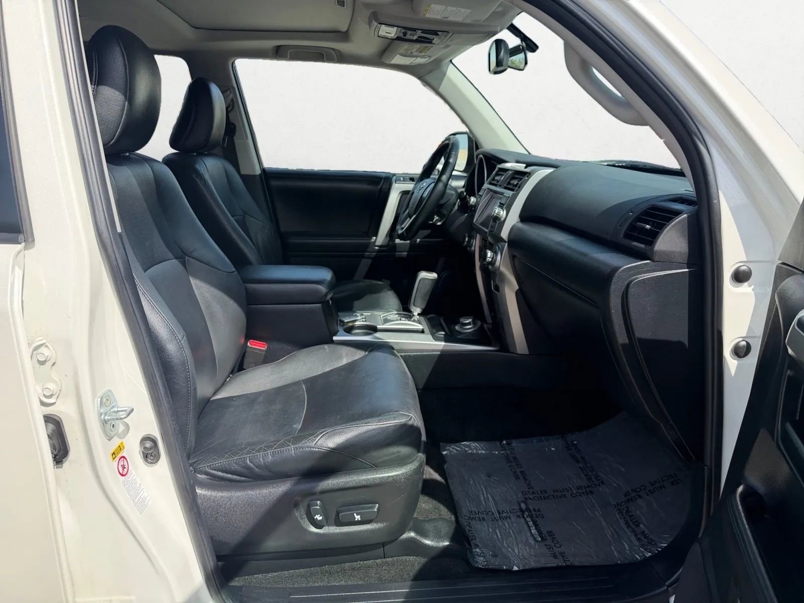 Used 2011 Toyota 4Runner Limited AWD/4WD image 25